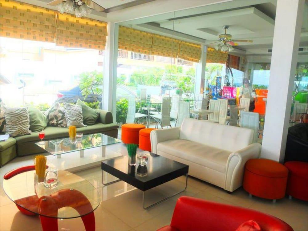 Dragon Beach Resort Jomtien Pattaya Esterno foto