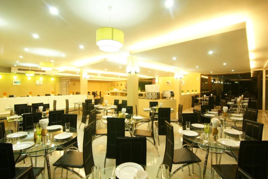 Dragon Beach Resort Jomtien Pattaya Esterno foto