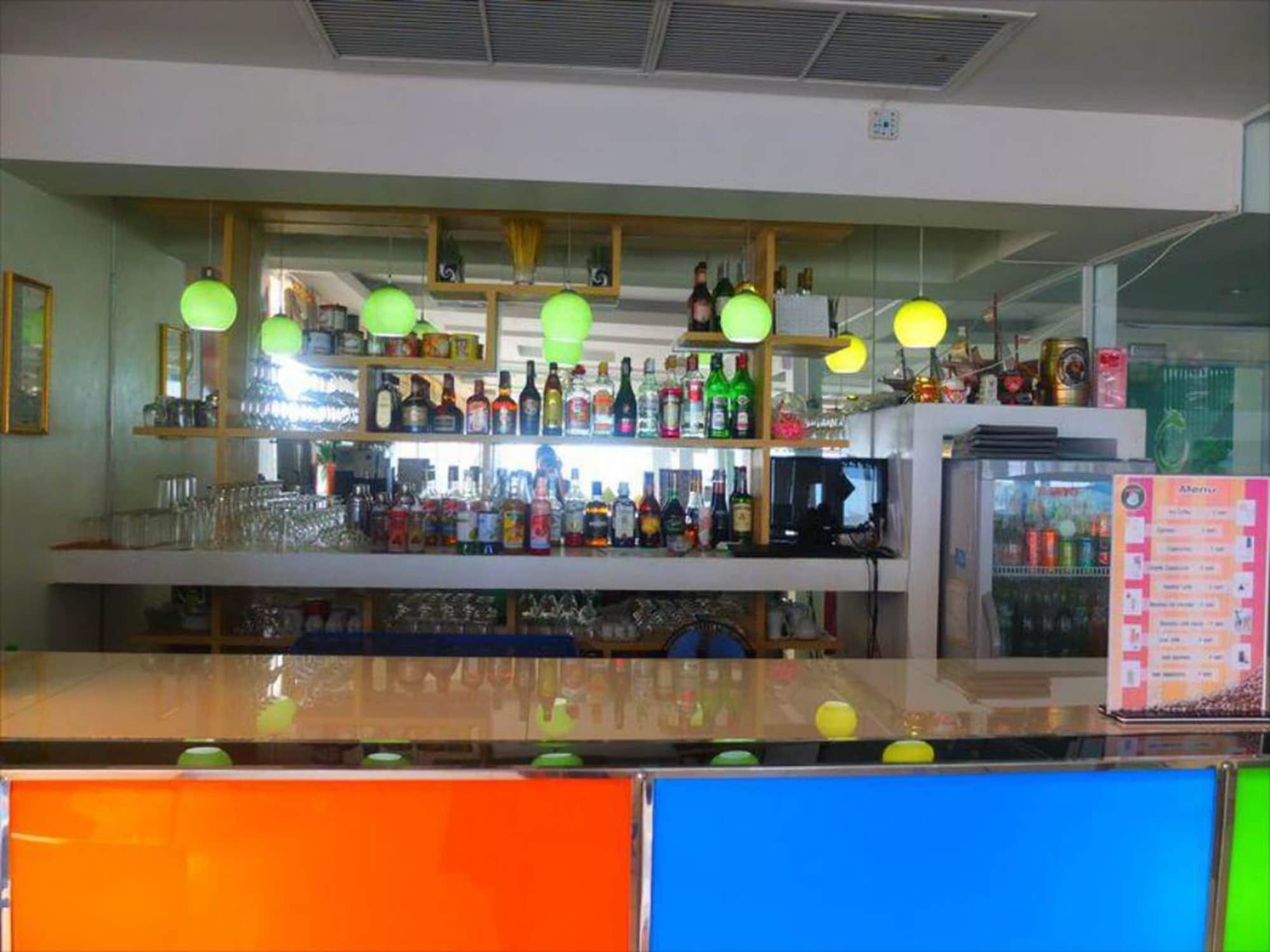 Dragon Beach Resort Jomtien Pattaya Esterno foto