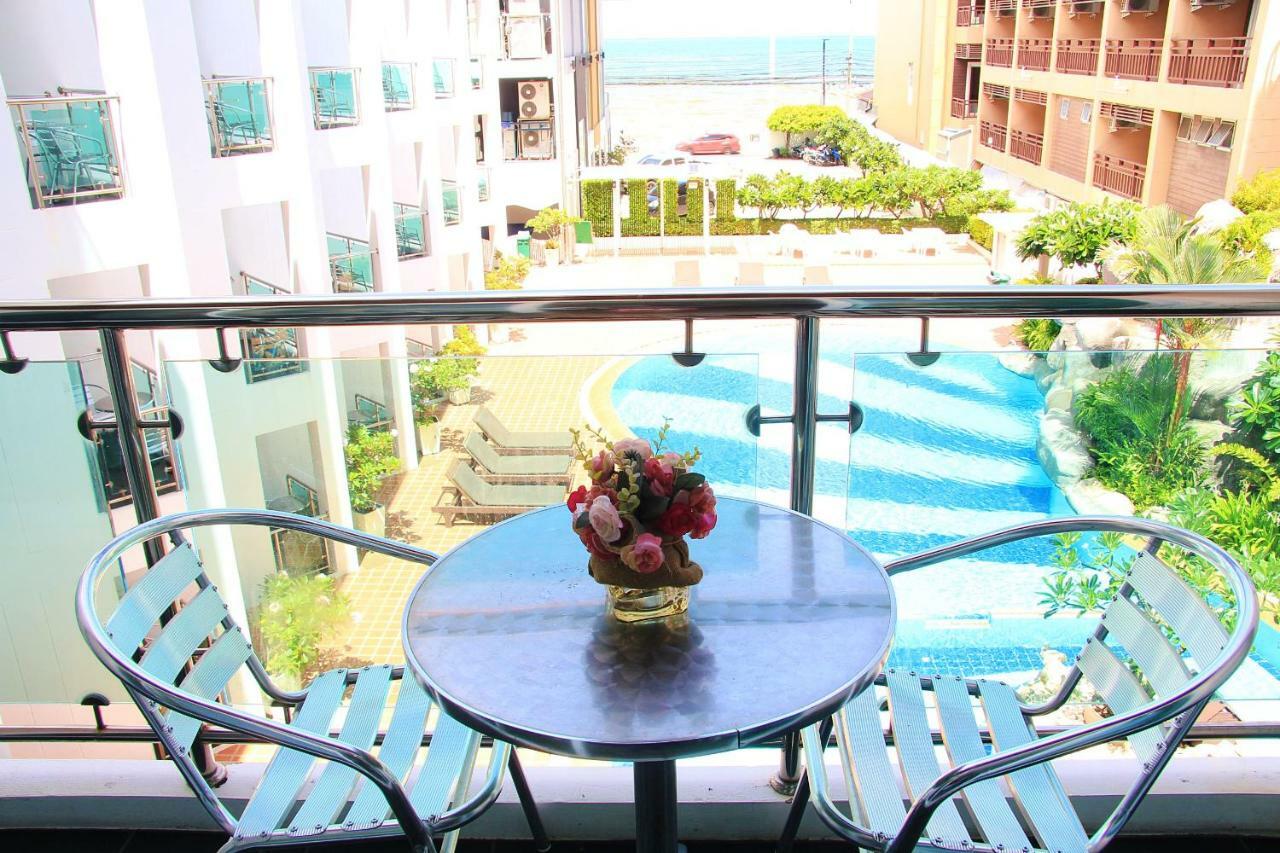 Dragon Beach Resort Jomtien Pattaya Esterno foto