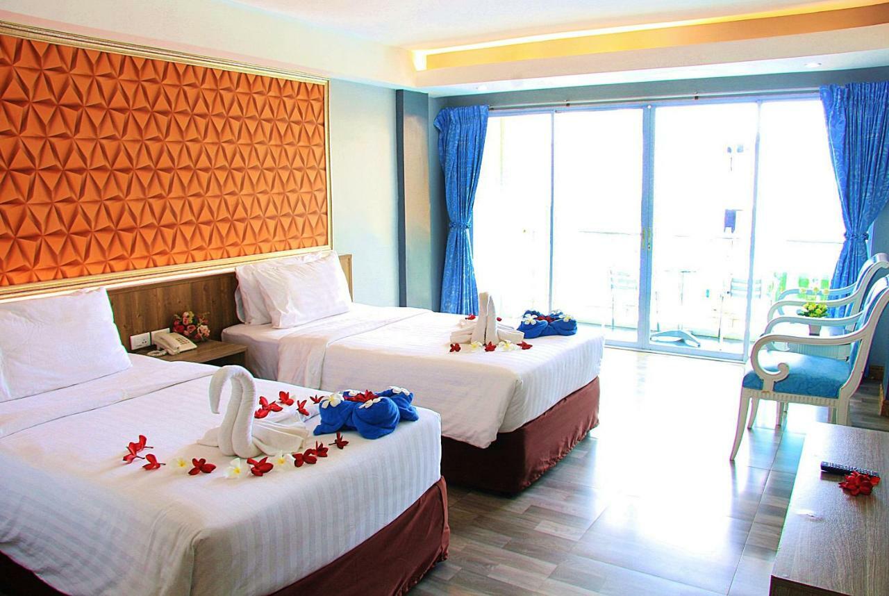 Dragon Beach Resort Jomtien Pattaya Esterno foto