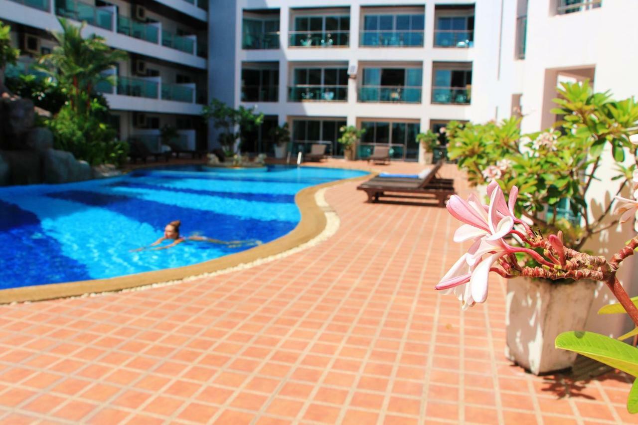 Dragon Beach Resort Jomtien Pattaya Esterno foto