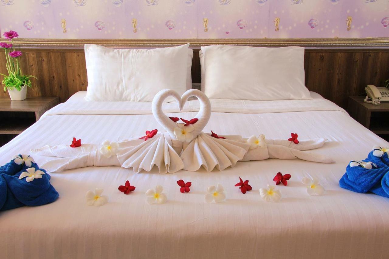 Dragon Beach Resort Jomtien Pattaya Esterno foto
