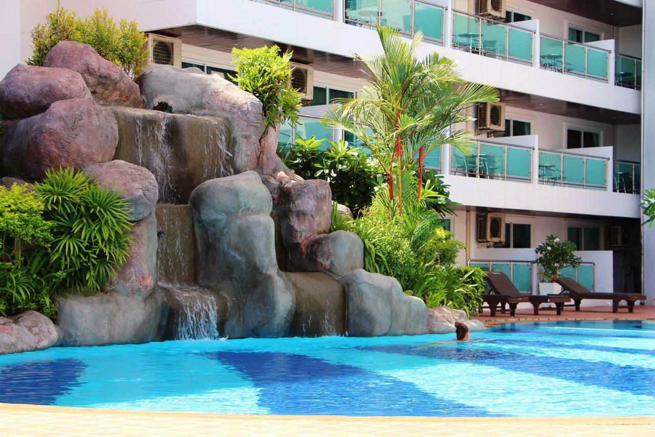 Dragon Beach Resort Jomtien Pattaya Esterno foto