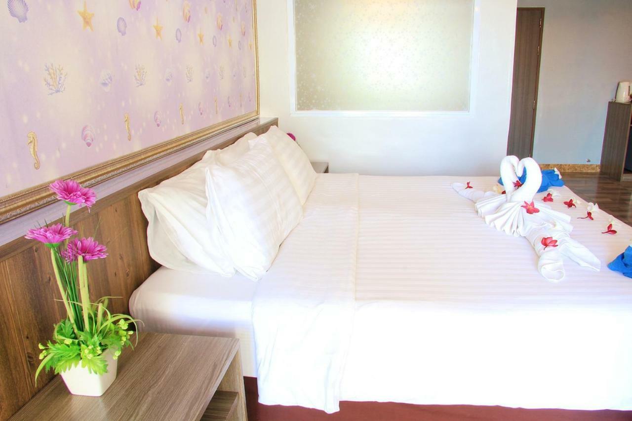 Dragon Beach Resort Jomtien Pattaya Esterno foto