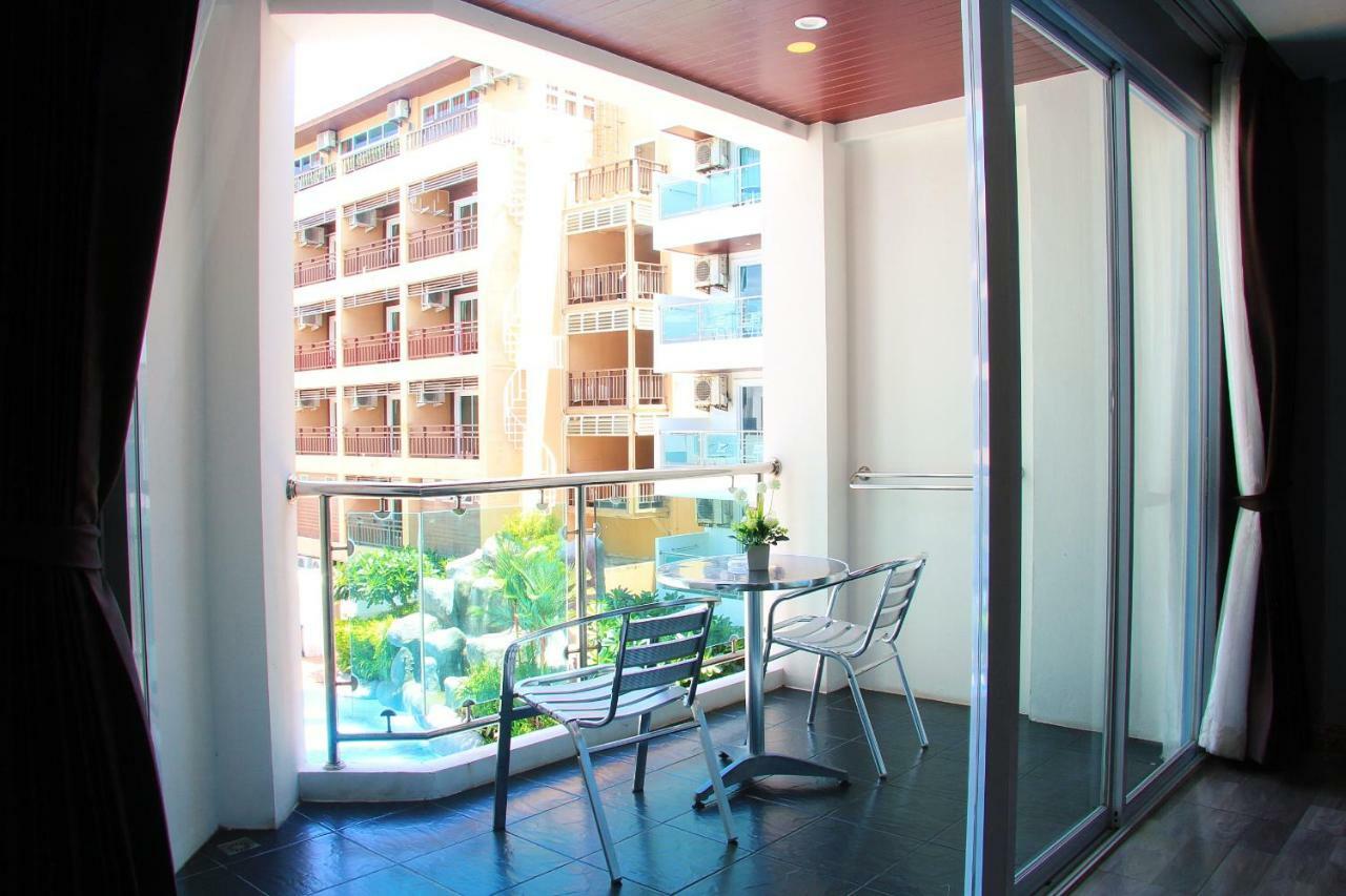 Dragon Beach Resort Jomtien Pattaya Esterno foto